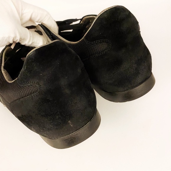 Sale! Louis Vuitton sneakers - Picture 5 of 9